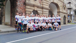 31 běžců z Koyo Bearings na Olomouckém půlmaratonu